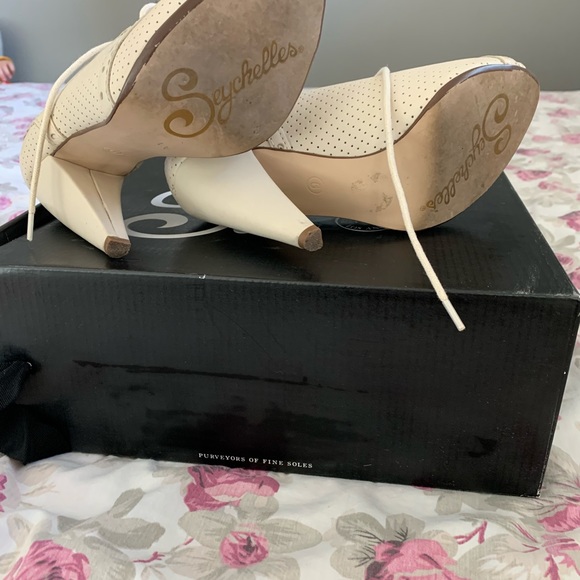Seychelles cream lace up heels - Picture 5 of 5